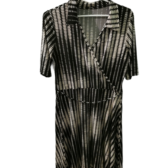 Retro Dress - Picture 4 of 4